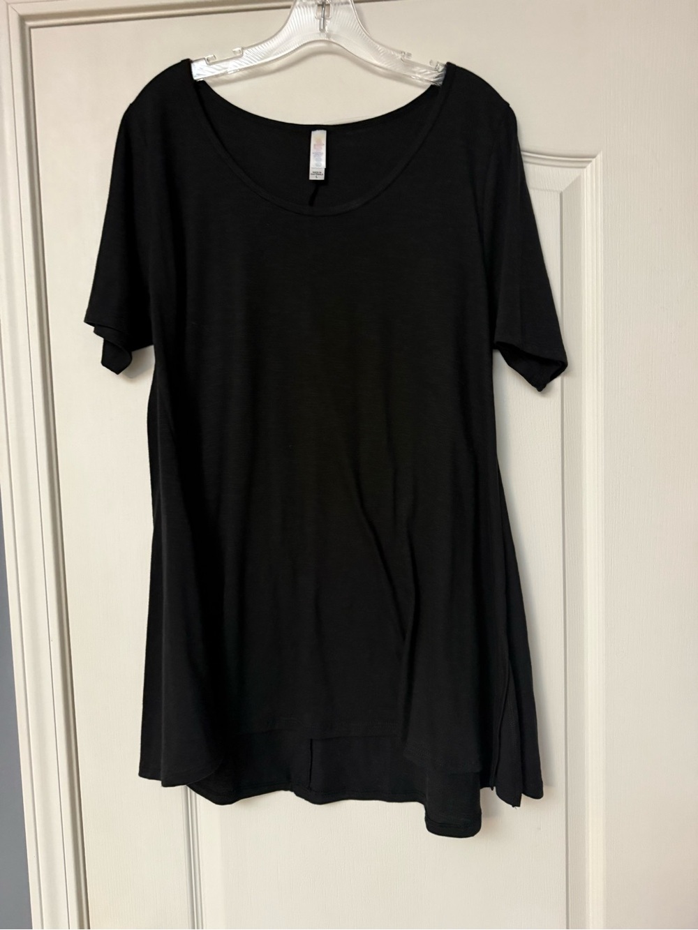 LuLaRoe Black Scoop Neck Short Sleeve Tunic